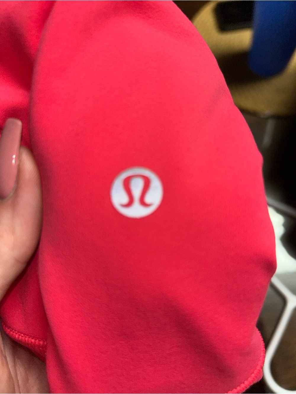 Women’s size 4- used lululemon athletica Bright Pink Athletic leggings